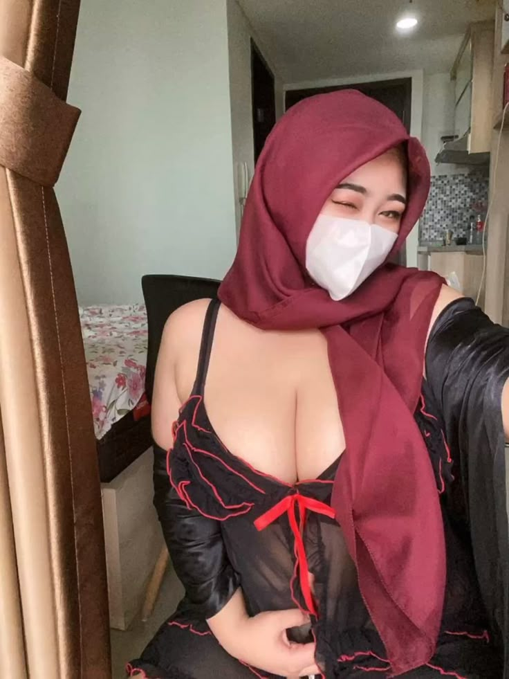 Viral Video Indo Gadis Desa T0brut Berhijab Dengan Topeng Dewi Padi Top Wiwik New